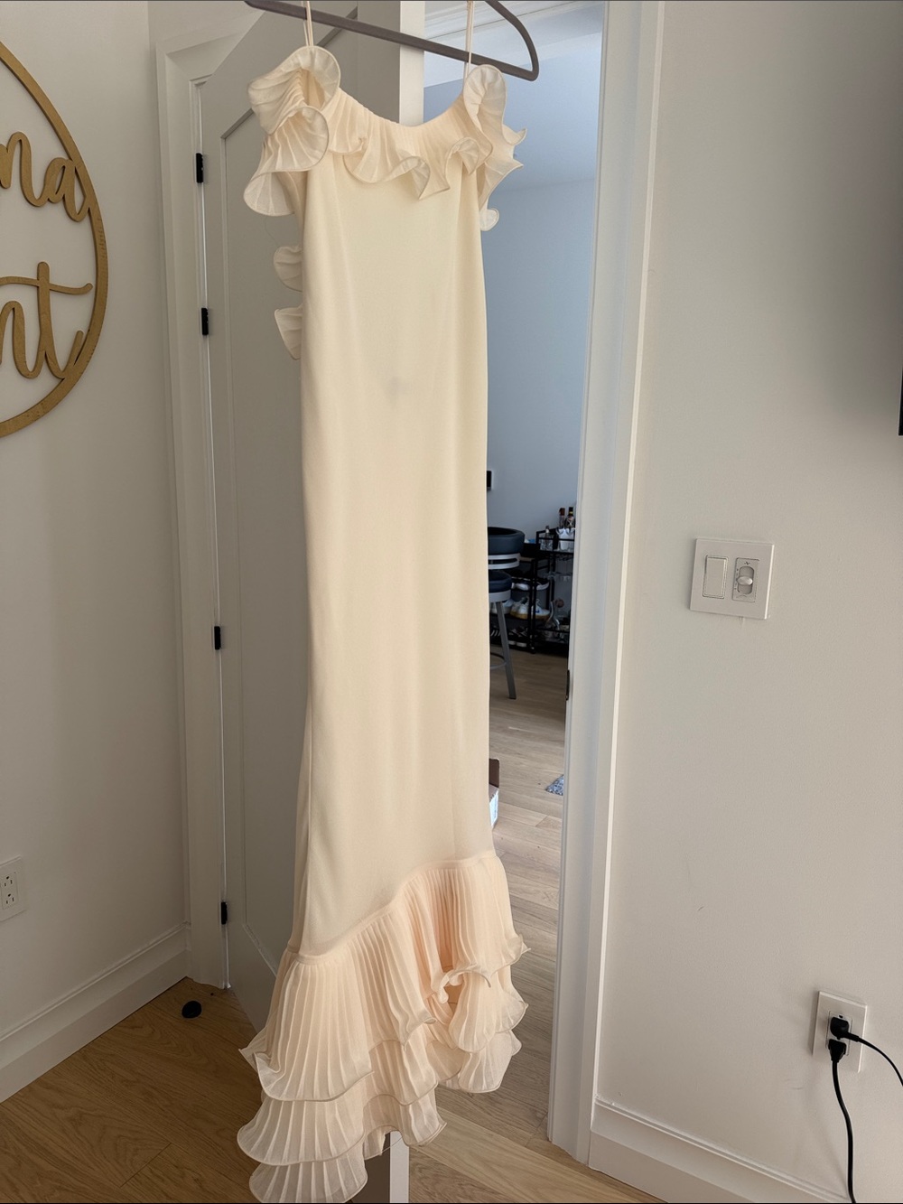 Delina Backless Ruffle Maxi Dress — Ivory - Picture 4 of 4